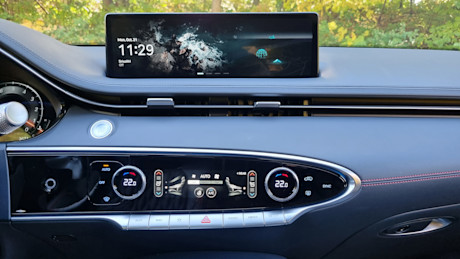 Genesis GV70 3.5T Sport Plus 2025 : essai routier Image