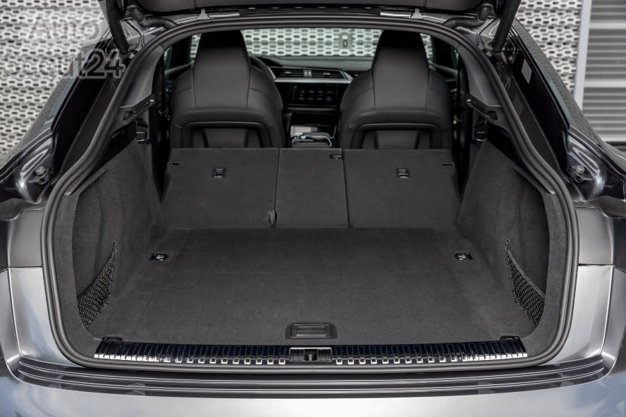 Audi e-tron Sportback alta 43 (1).jpg