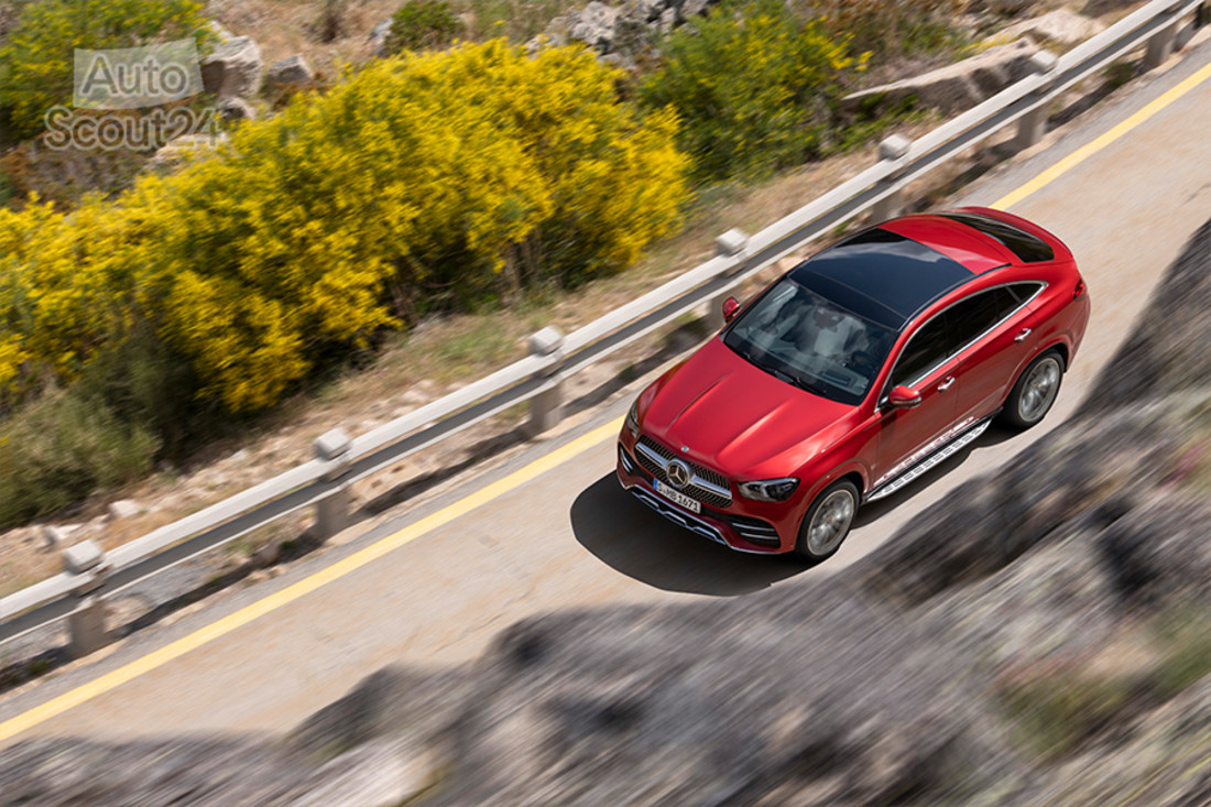 foto mercedes benz gele coup‚ a‚rea.jpg