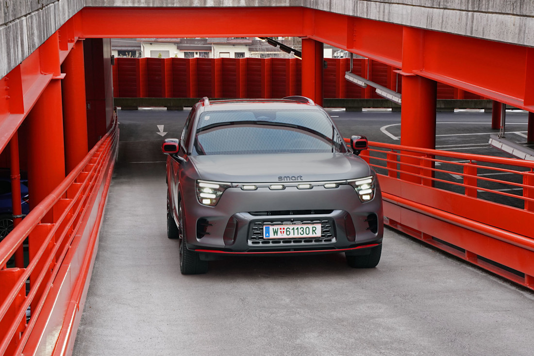 Test Smart #5 Brabus (2025): Familienkutsche mit Warp-Antrieb