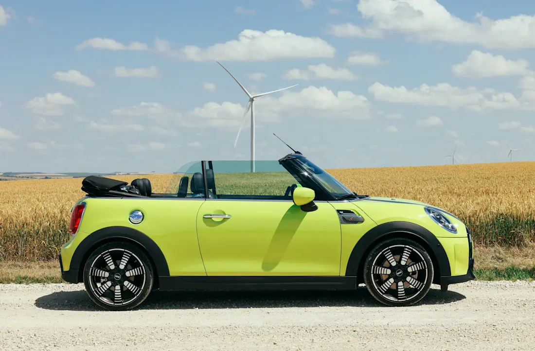 mini cabrio.jpg mini cabrio.jpg