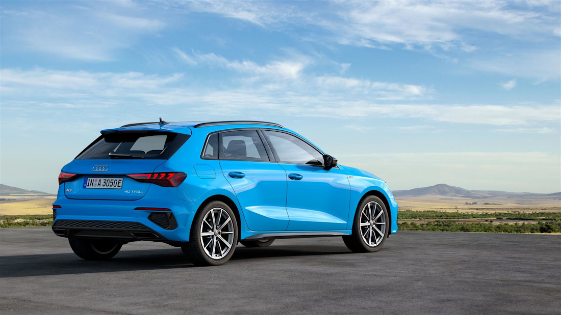 audi-a3-sportback-back