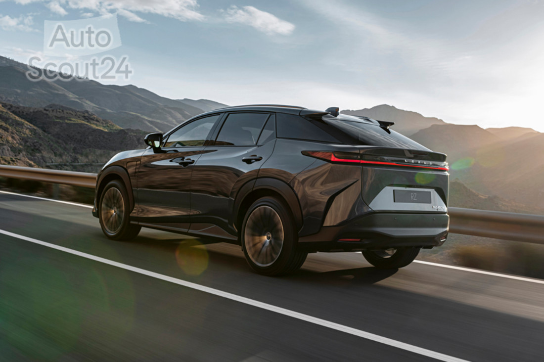 lexus-rz-450e (5).jpg