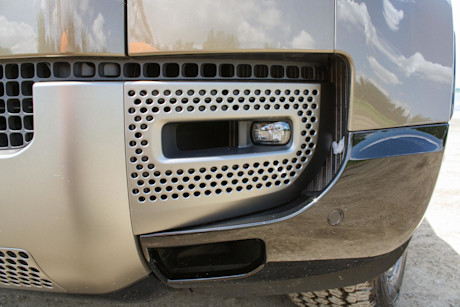 Land Rover Defender 90 P400 X-Dynamic 2021 : essai routier Image