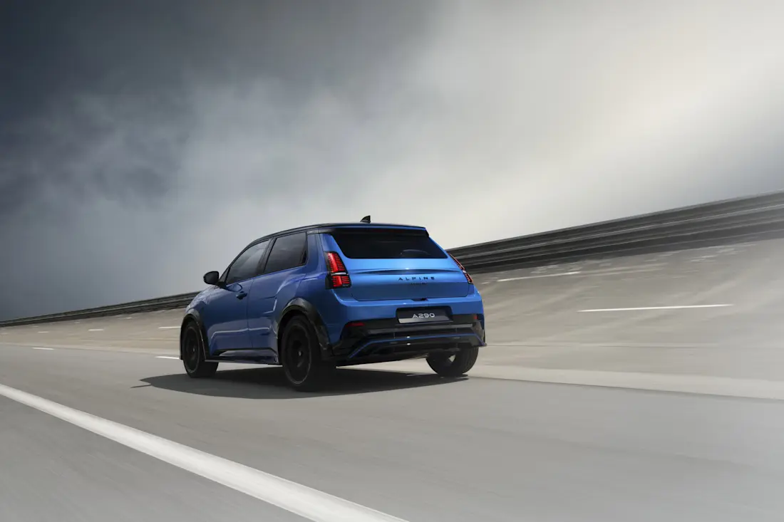 elektrische-alpine-a290-2025-met-220-pk-is-in-een-opzicht-heel-gewoon-gebleven-2024-03