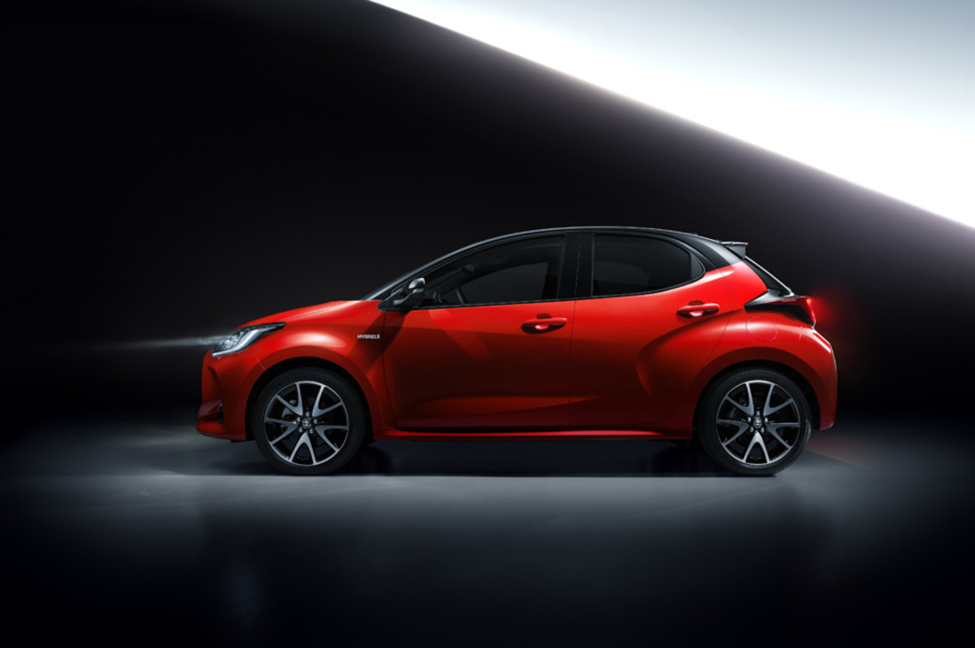 toyota-yaris (10).jpg