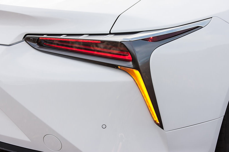 lexus-lc-2021-0420-018.jpg
