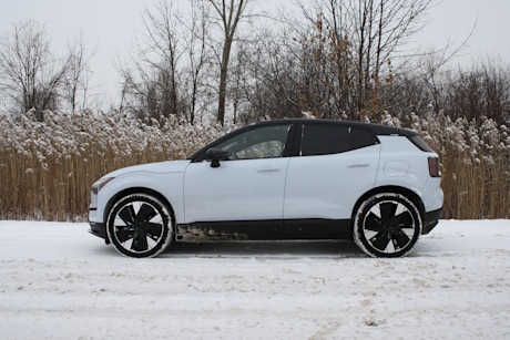 Volvo EX30 2025 vs Volvo EX40 2025 – Quel est le meilleur choix pour vous? Image