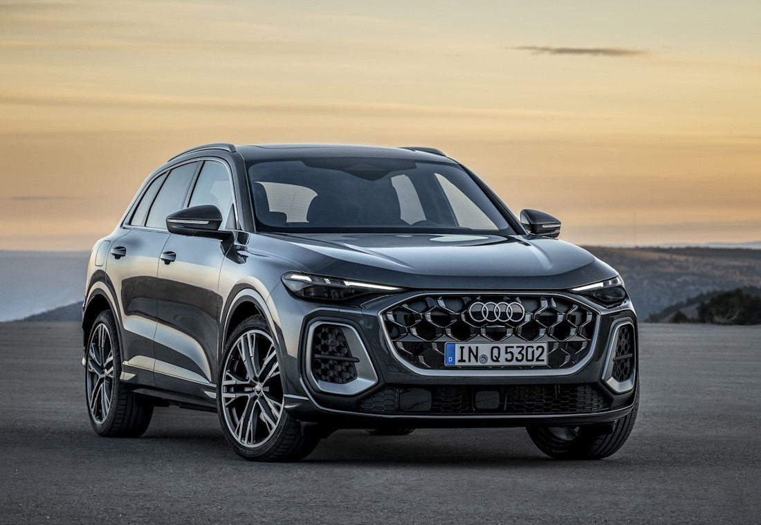 Audi-Q5-2025-frontale Seitenansicht