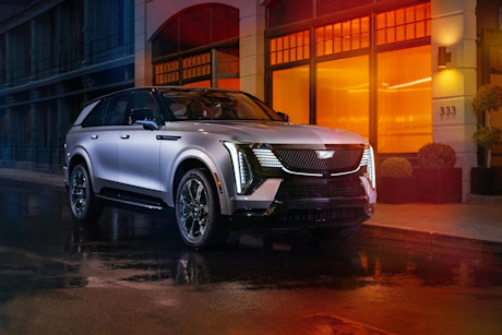 Cadillac-Escalade-IQ-2024-Titelbild