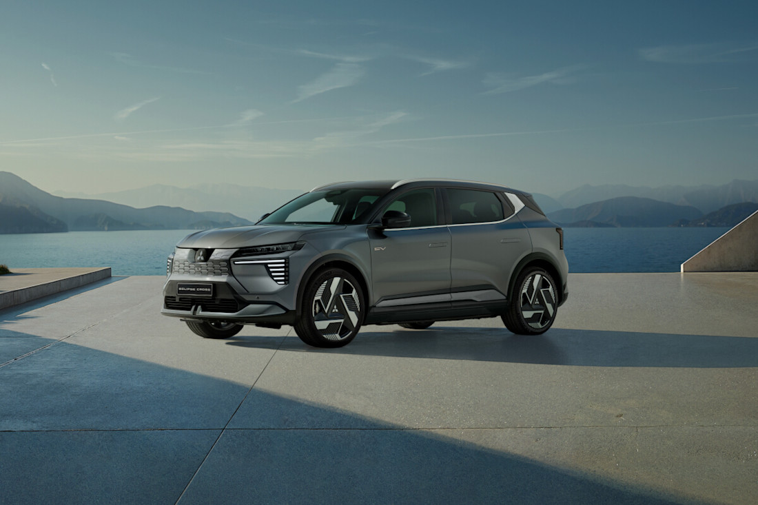 Eclipse Cross_001.jpg