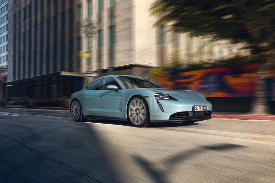 porsche-taycan-4s (8).jpeg