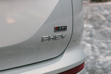 Editorial 2023 mitsubishi outlander phev 11 ew