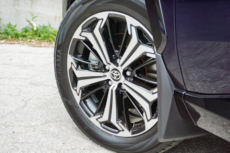 Editorial 2022 toyota rav4 prime xse w technology package 08 di