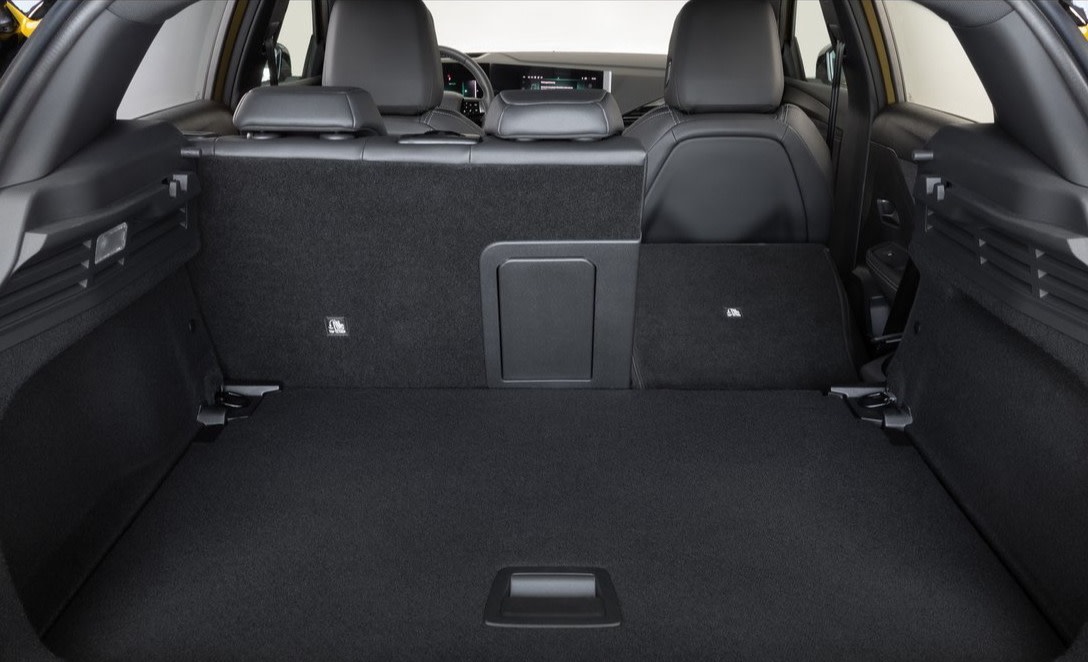 opel-astra-trunk