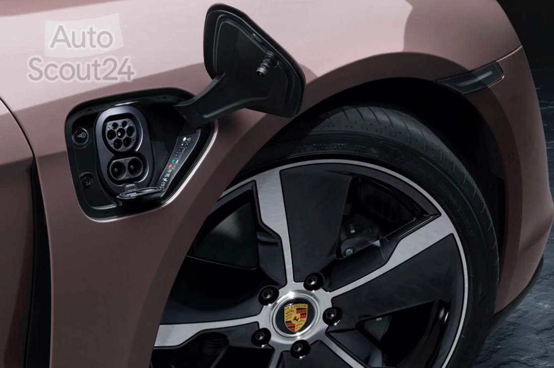 2021-Porsche-Taycan-2 2021-Porsche-Taycan-2