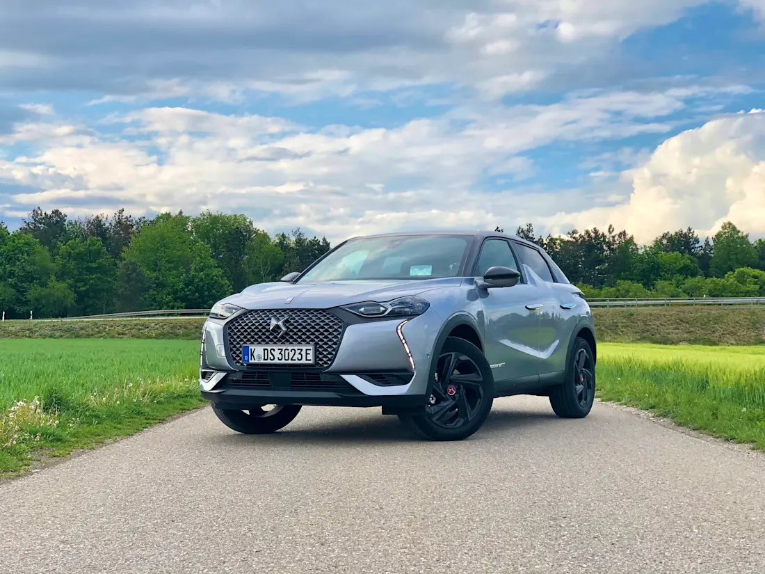 DS3 Crossback E-Tense 2020 Front links Street DS3 Crossback E-Tense 2020 Front links Street