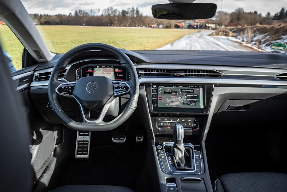 VW-Arteon-Shooting-Brake-Cockpit VW-Arteon-Shooting-Brake-Cockpit