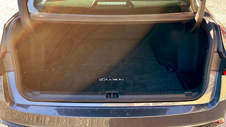 Editorial 2021 lexus is 350 awd 10 ct