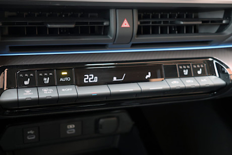 Editorial 2023 toyota prius td 230714 31 jm