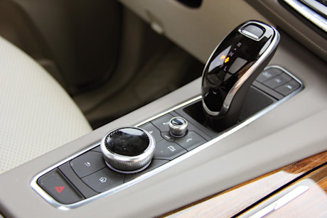 Editorial 2021 cadillac escalade esv premium luxury platinum 24 dw