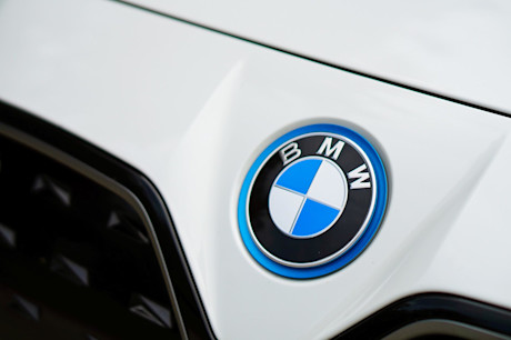 Editorial 2022 bmw i4 edrive40 13 jl