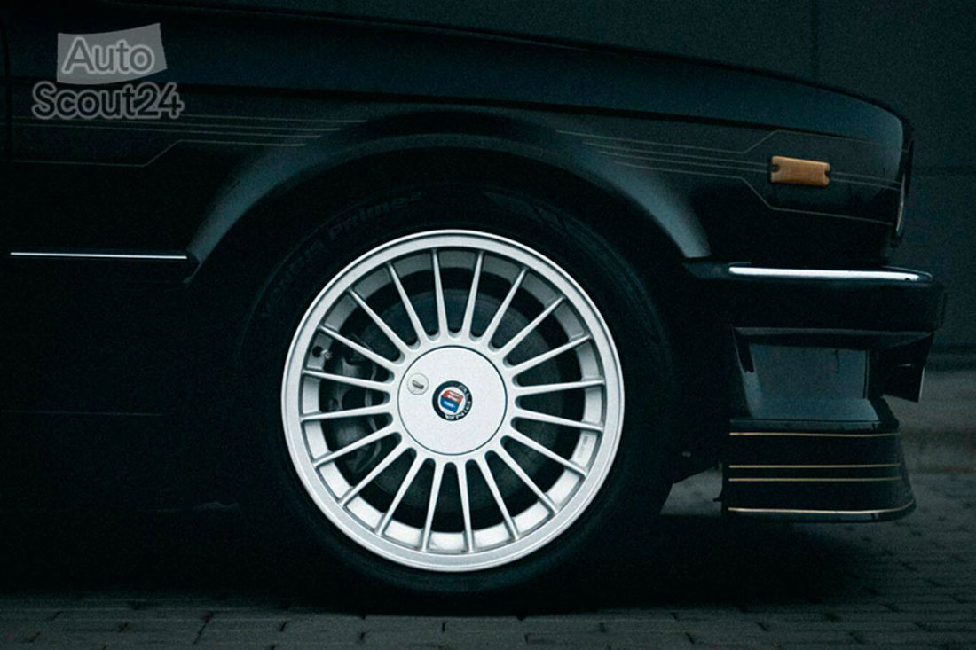 BMW M3 E30 ALPINA B6 2.7) (11).jpg