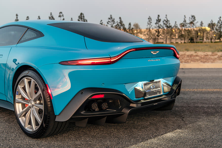 Armored-Aston-Martin-Vantage-11.jpg