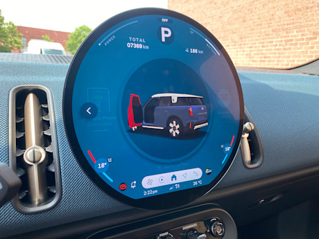 2025 Mini Countryman SE Review Body Image