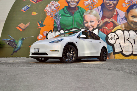 Editorial 2020 tesla model y long range awd 02 mb