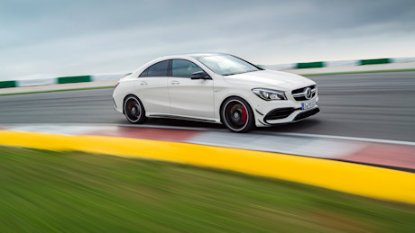 Editorial 2017 mercedes benz cla45 amg 009 1