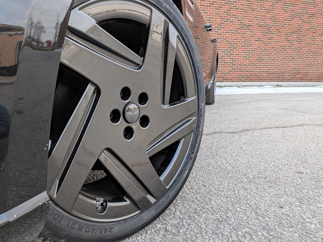 2026 Genesis G90 Black Edition - TD - SBe - 260327 - 3.jpg