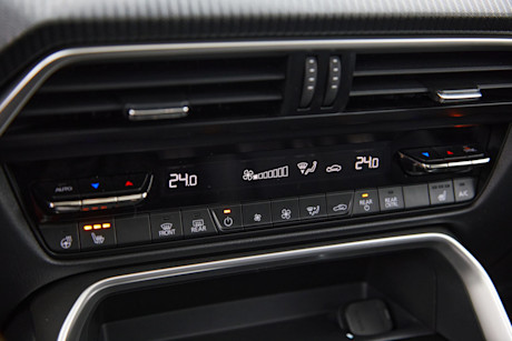 Editorial 2024 mazda cx 90 phev gs l td 240229 29 jk