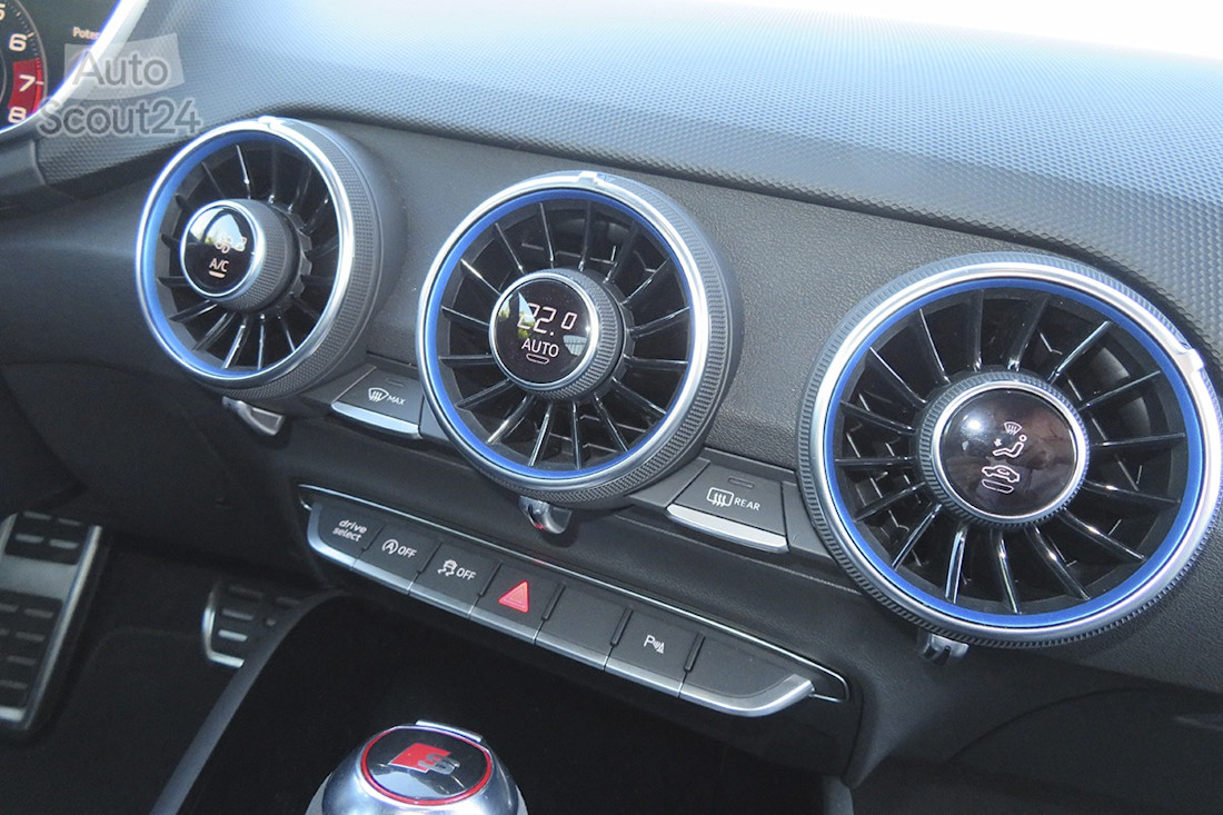 22_audi_tt_tfsi_245_CV.JPG