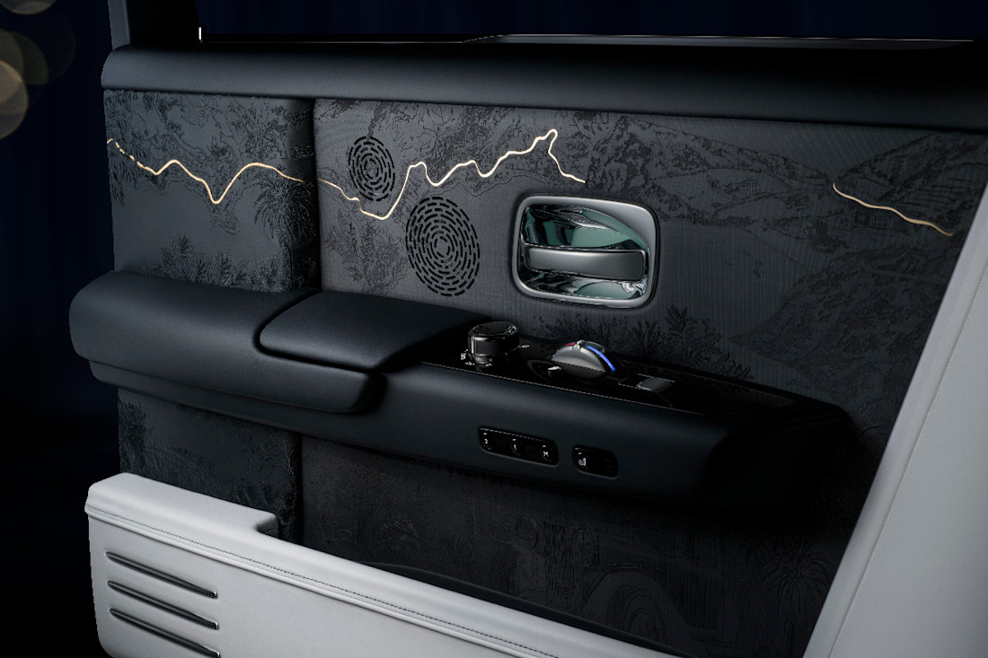 Rolls-Royce-Phantom-Centenary-private-collection-2025 (10).jpg