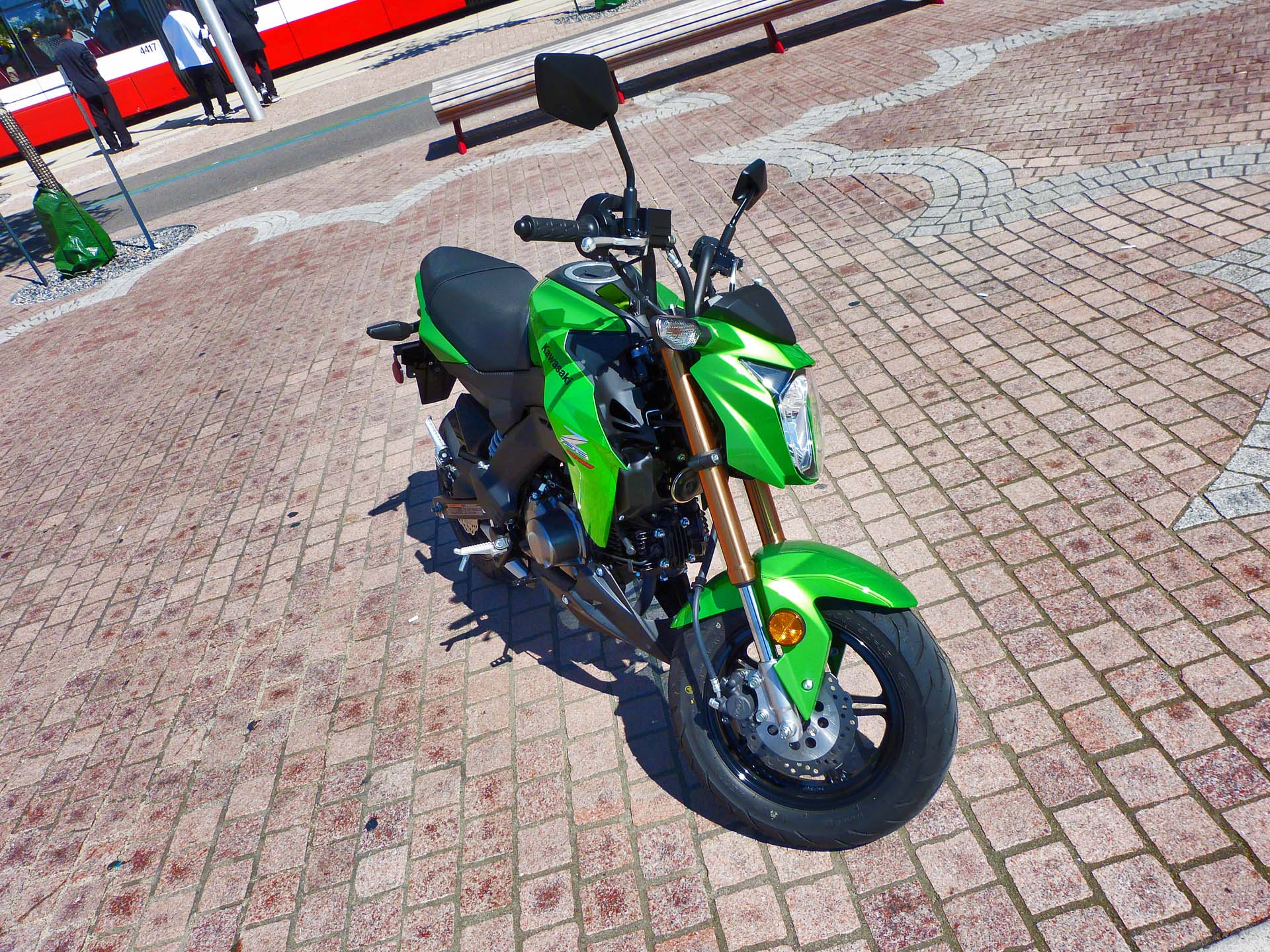 Test Ride: 2016 Kawasaki Z125 Pro - AutoTrader.ca