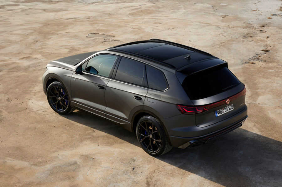 volkswagen touareg R eHybrid 2024 (1).jpg