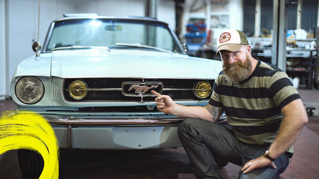 Ford Mustang Cabrio: Ein Traum in Arcadian Blue
