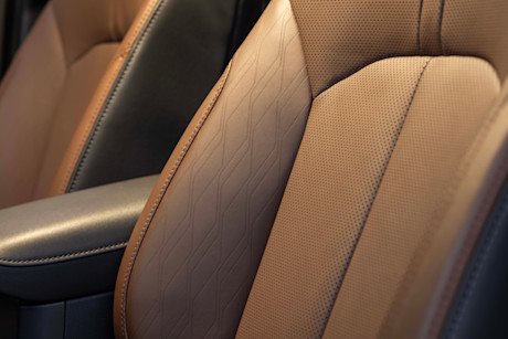 Editorial 2026 subaru outback 49