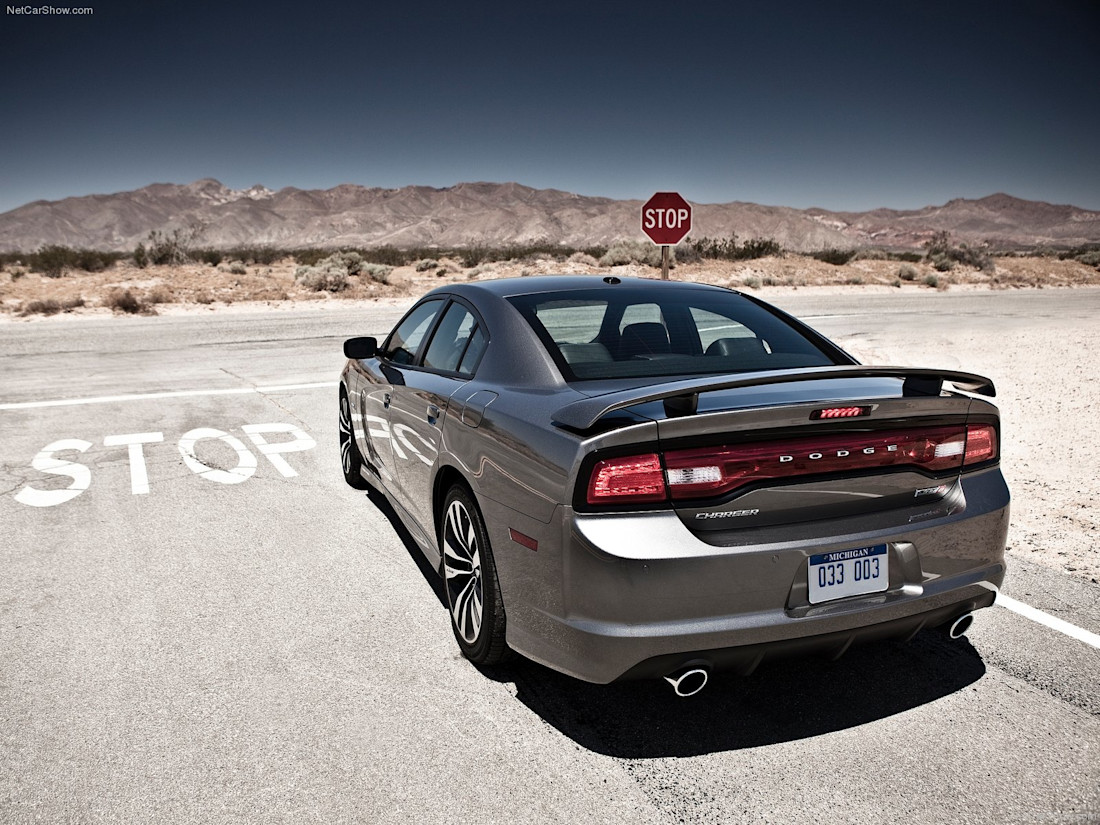 Dodge-Charger_SRT8-2012-1600-1a