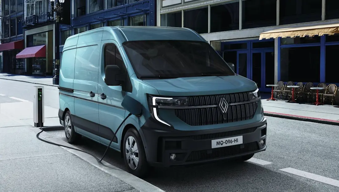 Master E-Tech electrics 460 km on a single charge makes it the new standard for range and efficiency.jpg Master E-Tech electrics 460 km on a single charge makes it the new standard for range and efficiency.jpg