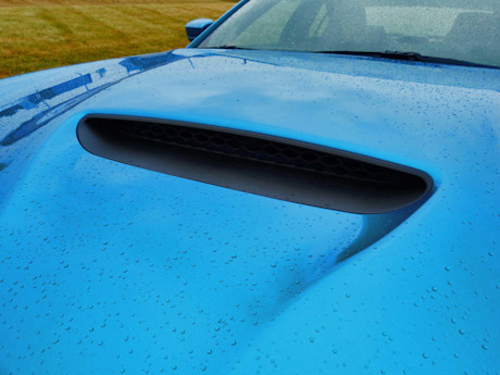 Editorial 2016 dodge charger srt 392 hemi jb 09