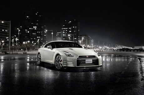 Editorial 00a nissan 2015 gt r