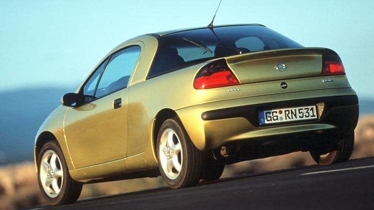 Opel Tigra galben