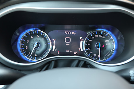 2025 Chrysler Grand Caravan Review Body Image