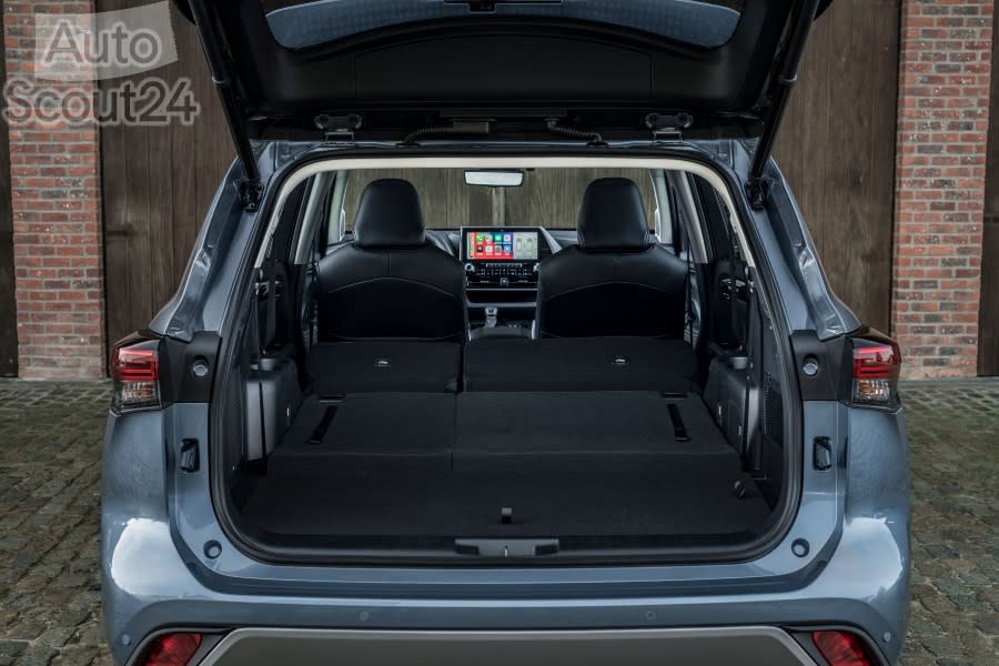 Toyota Highlander Electric Hybrid 2021 - Interior (9) (1).jpg