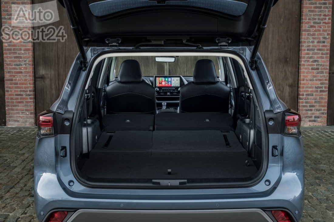 Toyota Highlander Electric Hybrid 2021 - Interior (9) (1).jpg
