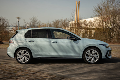 vw-golf-tdi-seitenansicht
