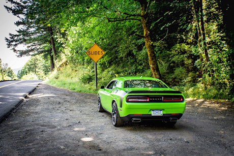 Editorial 12 bm 2015 dodge challenger