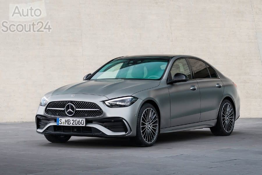 Mercedes-Benz-C-Class-2022-1280-01 (2).jpg